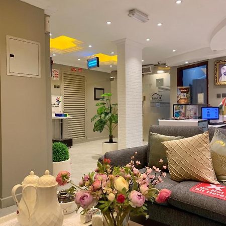 Al Rawdha Hotel Apartments Sharjah Ngoại thất bức ảnh